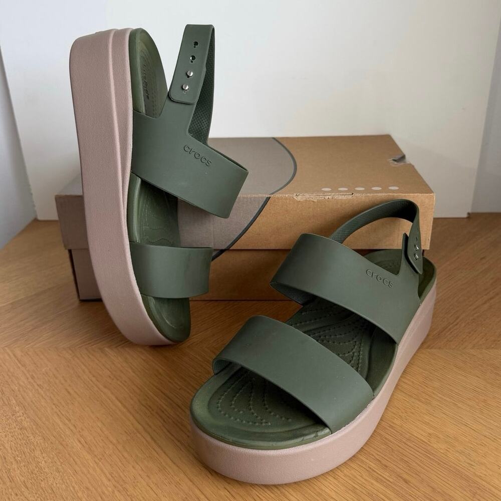 Crocs Brooklyn Low ‘Hunter Green’ Women Platform Sandals- SZ 9